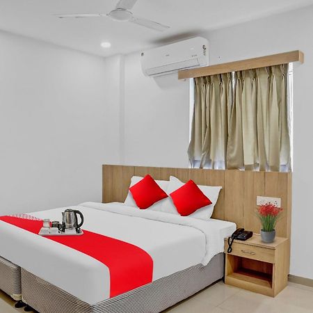 Oyo Flagship Hotel Bluemoon Warangal Exterior photo